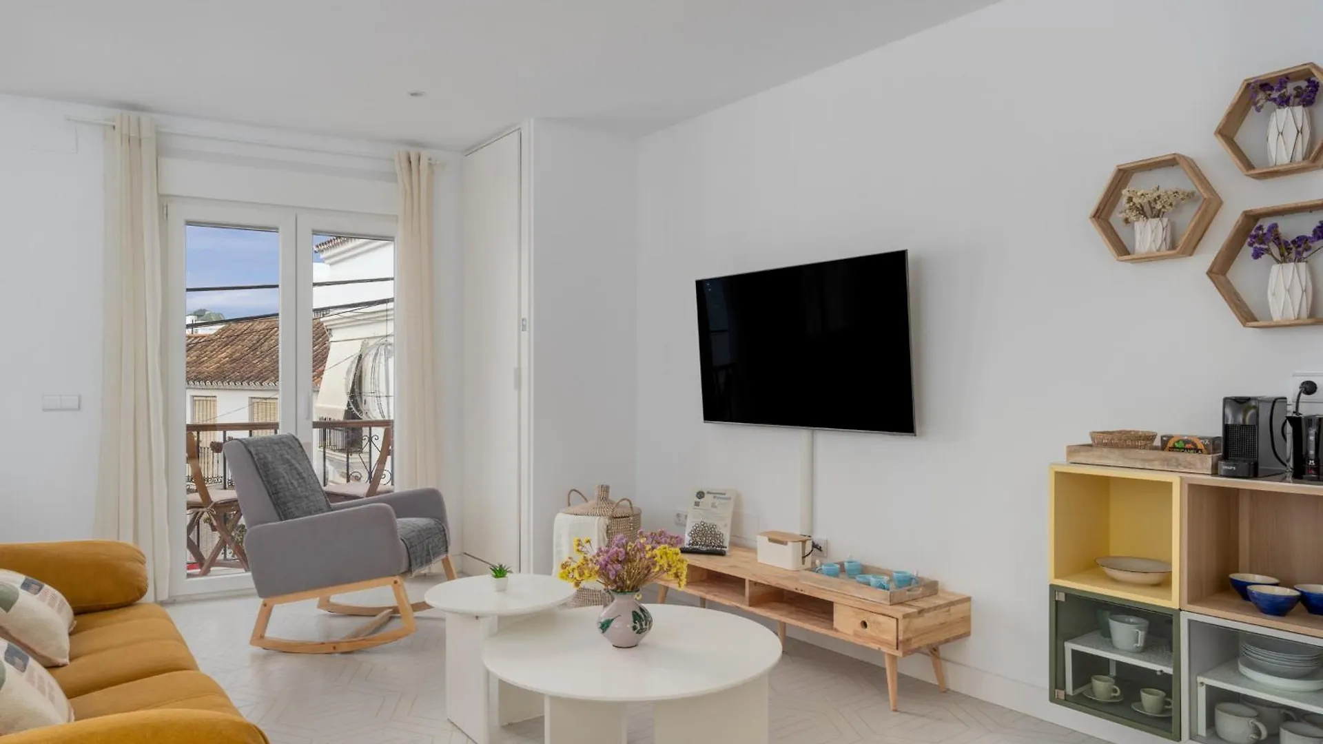 Terra By La Pita - Central Premium Apartment With Parking Estepona