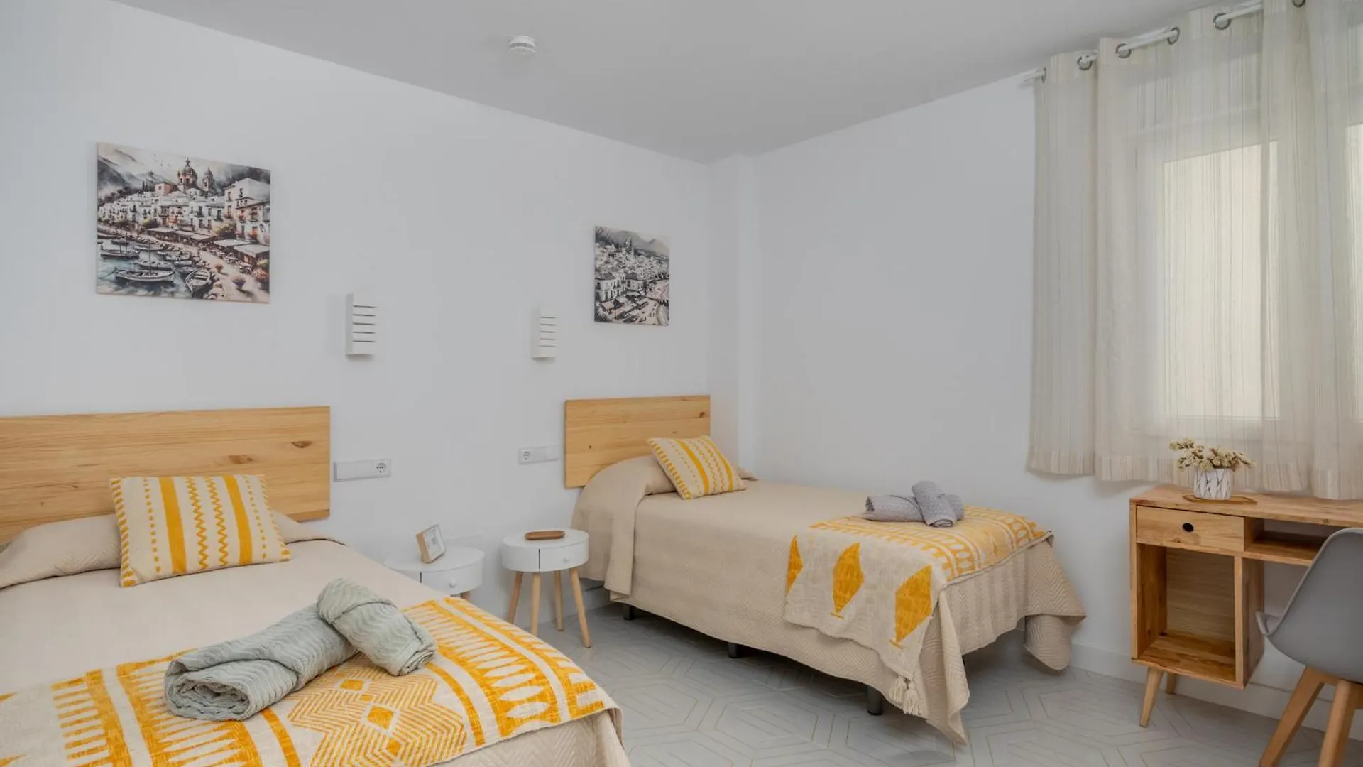 Terra By La Pita - Central Premium Apartment With Parking Estepona Spain