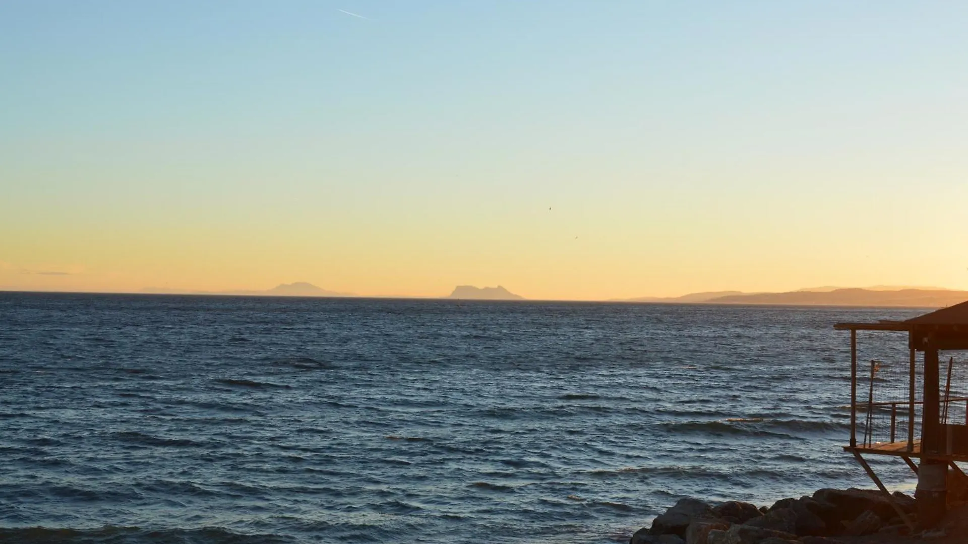 Terra By La Pita - Central Premium Apartment With Parking Estepona